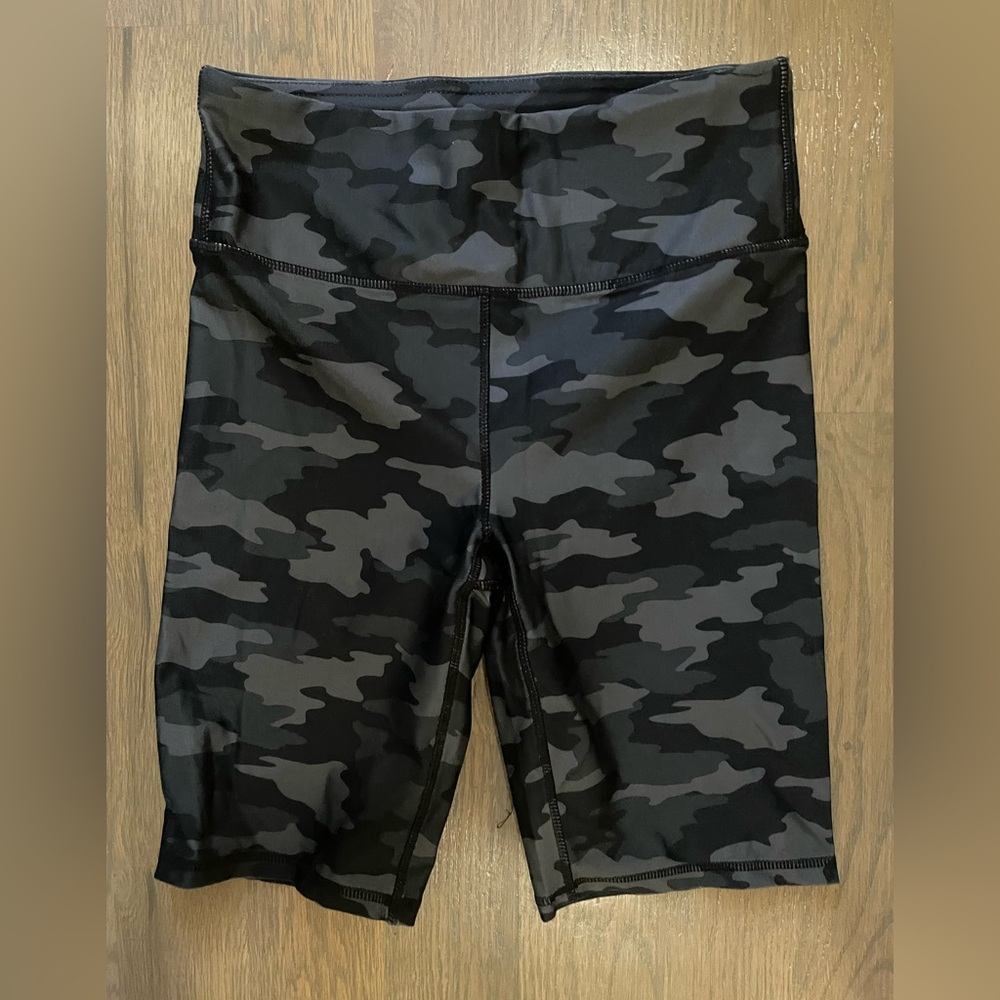 Kyodan camo bike shorts